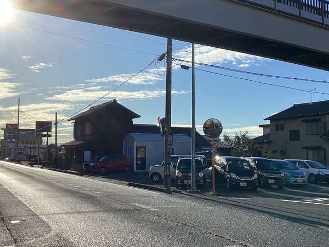 ピットガレージつばさ 店舗・展示車